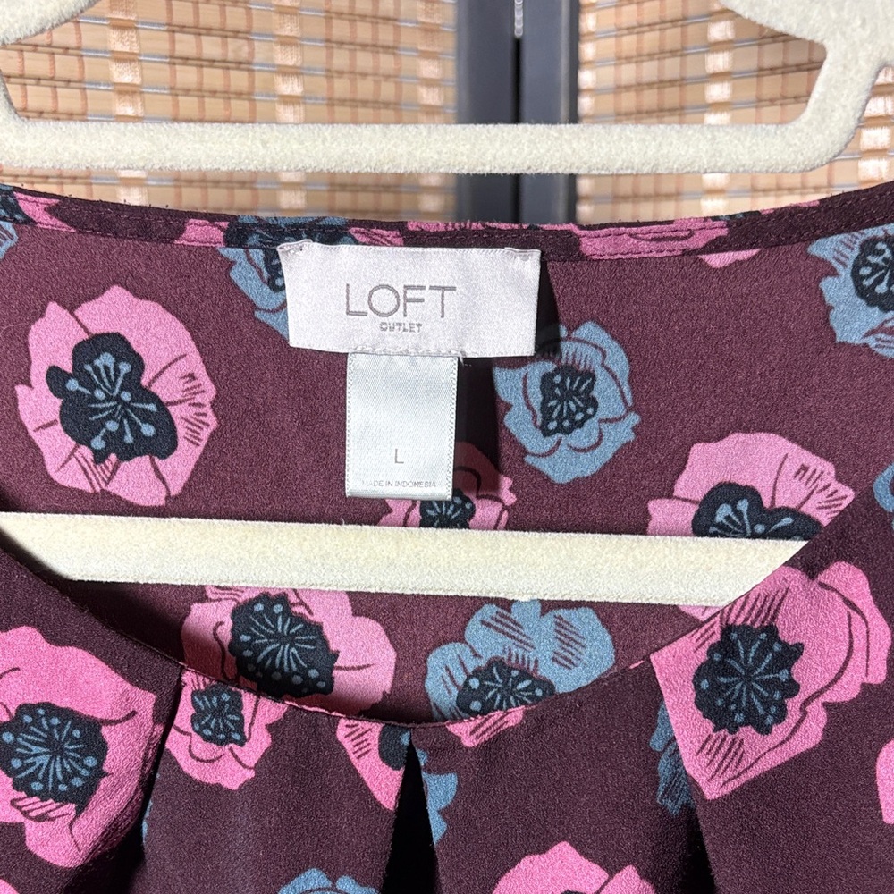LOFT Women's Floral Print Sleeveless Blouse - Picture 2 of 3